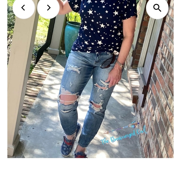 Judy Blue Mid Rise Distressed Boyfriend Jeans JB82217 - Picture 1 of 9